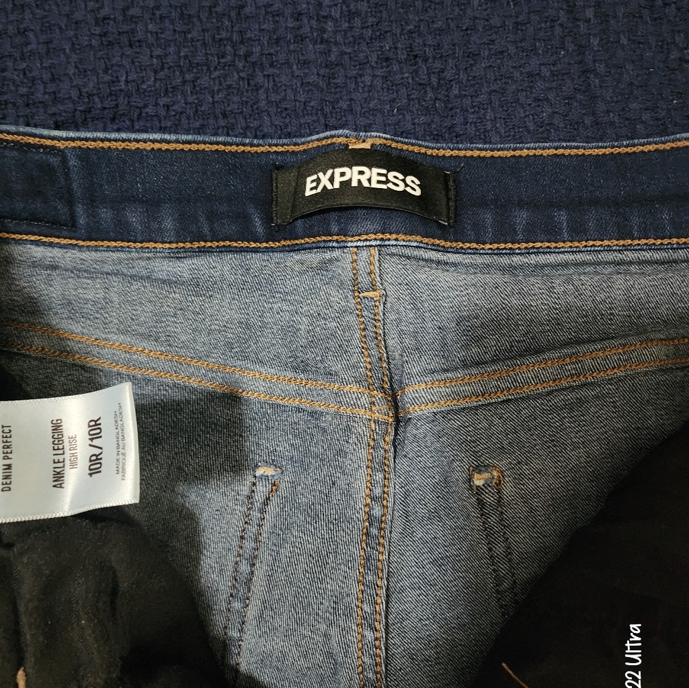 Express Jeans - Picture 4 of 5